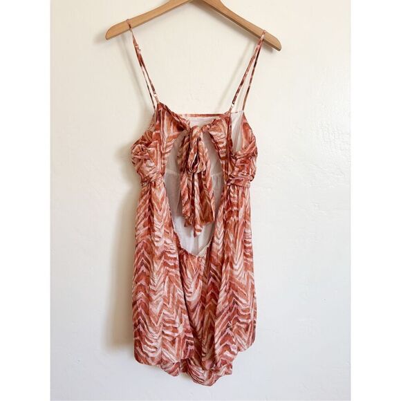 Showpo Amalie the label tie back babydoll mini dress in tonal zebra size 10 - Picture 7 of 8